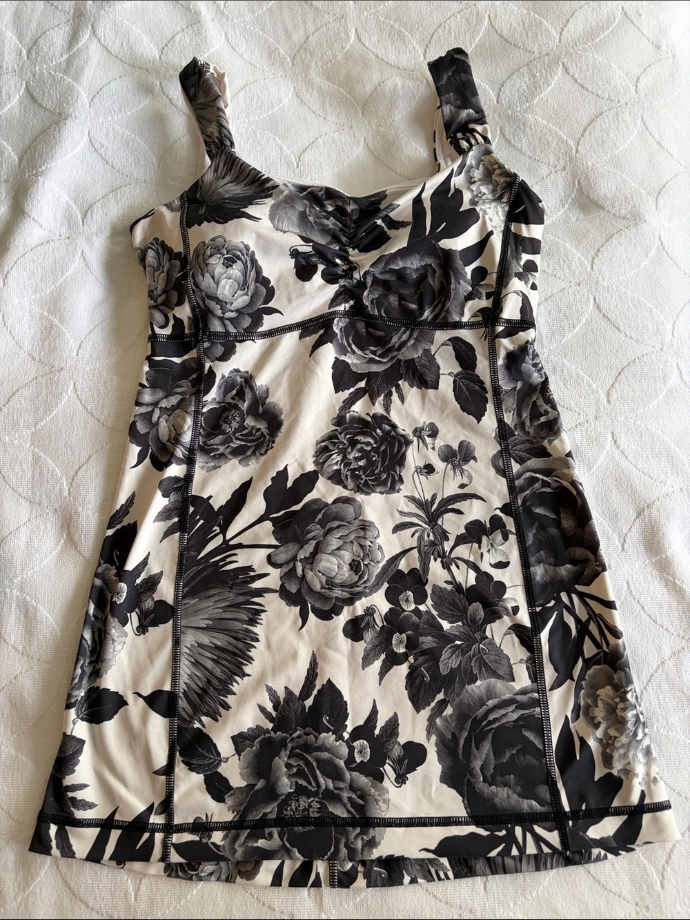 Lululemon black and cream floral print tank
